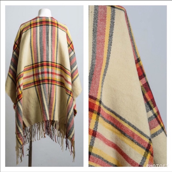Classic Plaid Ruana Poncho Scarf Tassel Fringe - Picture 4 of 5